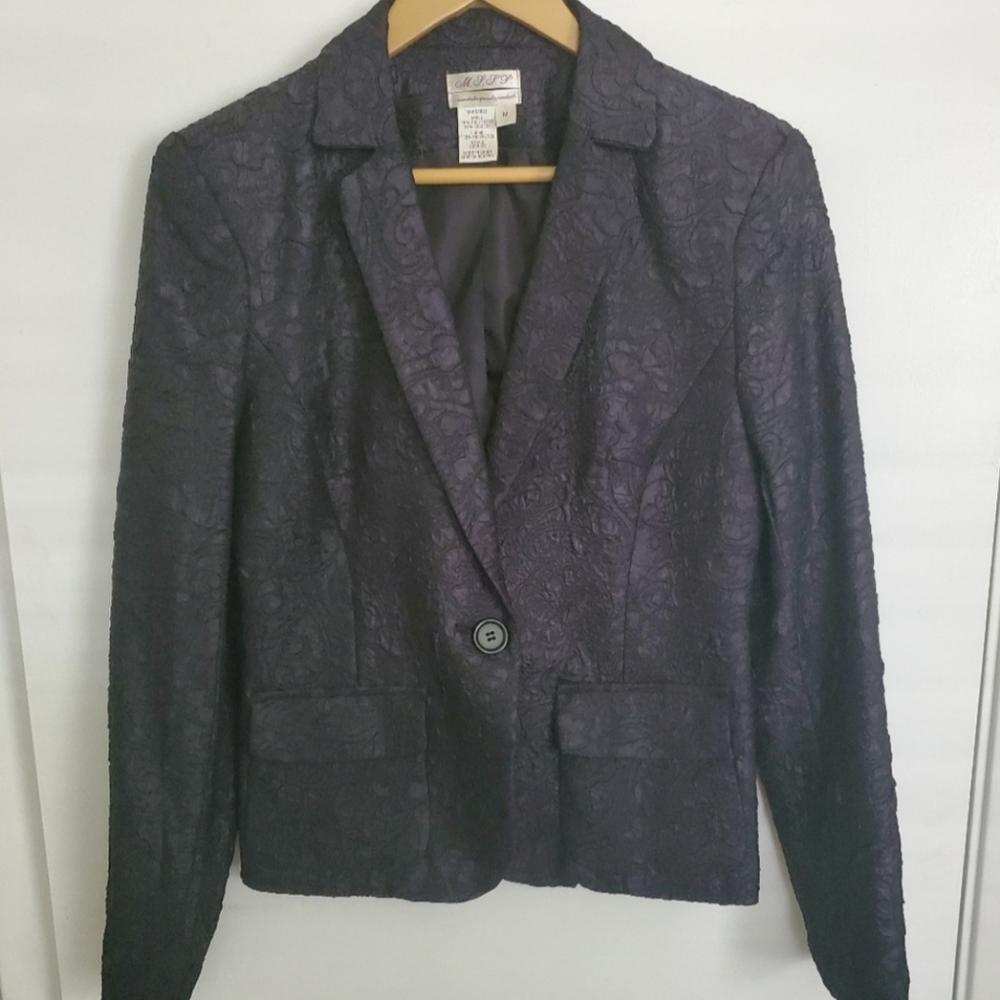Black textured blazer